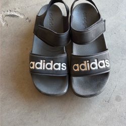 Adidas Sandal Size 4