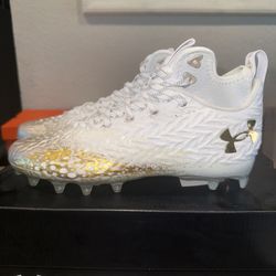 Under Armour Women’s Spotlight Clone MC Football Molded Cleats Size 9.5/ Mens 8