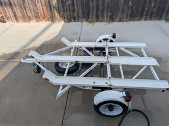 Kendon 3 bike folding stand up trailer