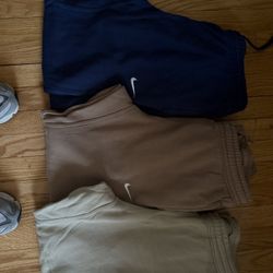 Nike Men’s Large Sweatpants Bundle – Navy Dark Blue, Brown & Cream – 3 Pairs