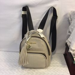 STEVE MADDEN Mini Quilted Logo, Backpack w / Guitar Straps Black