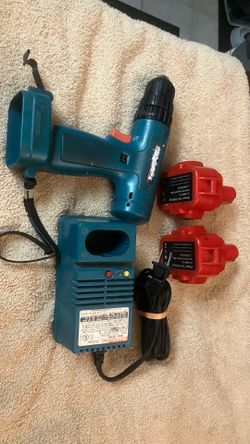 Two cordless drill package batteries charged