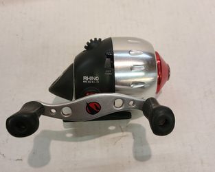 Zebco Rhino RSC3 Spincast Fishing Reel for Sale in Tarentum, PA - OfferUp