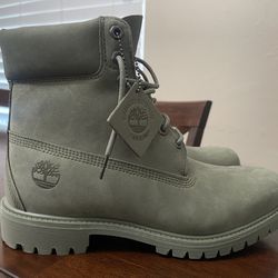 New Timberland boots (faded green)