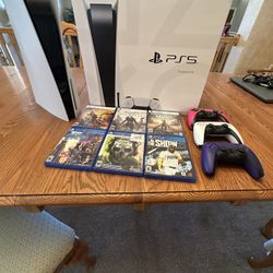 PS5 Disc With 3 Controllers And games 