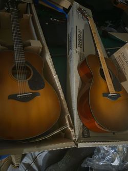 Yamaha Acoustic Guitar Sunburst Finish
