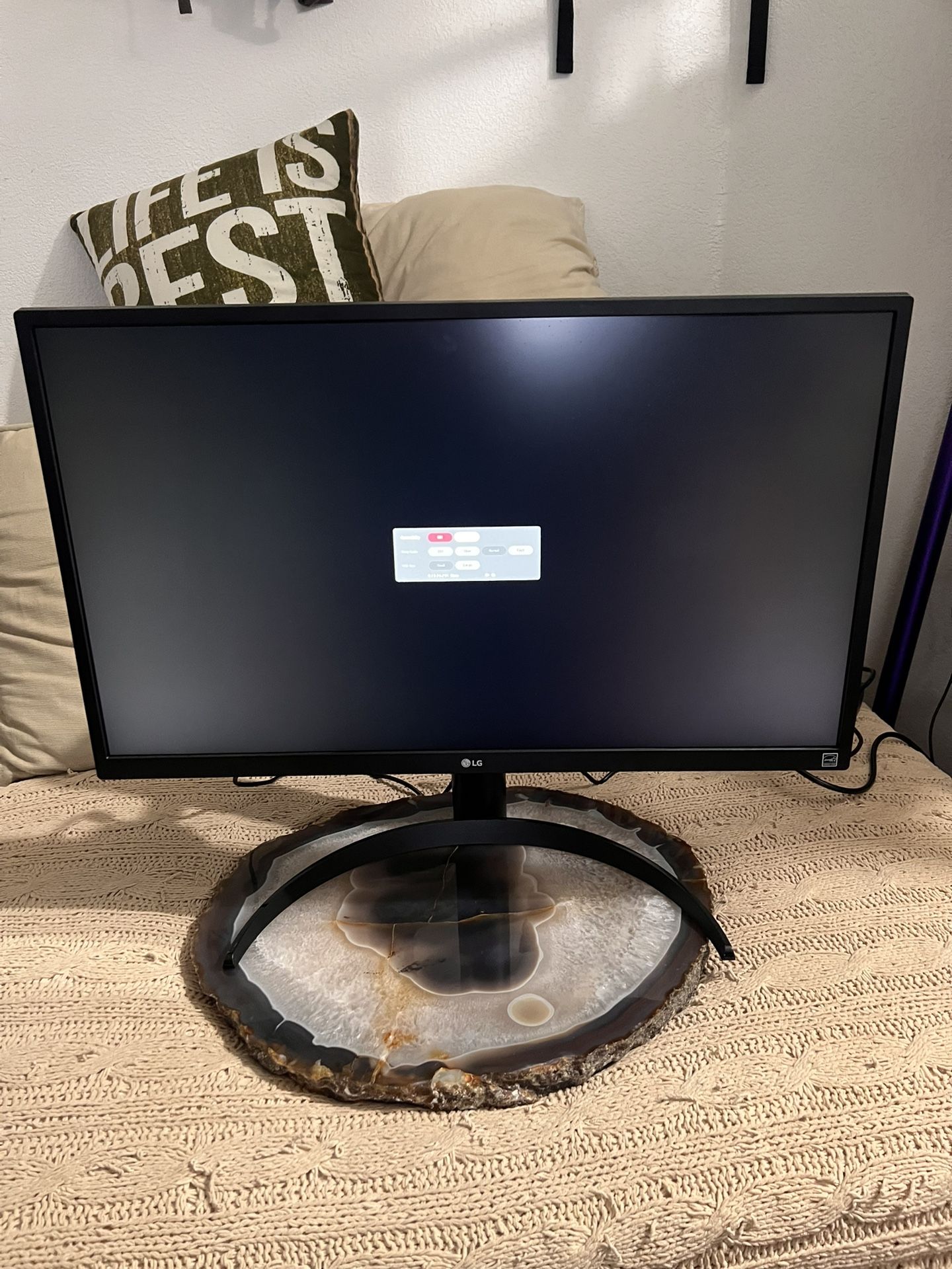 LG 27BL55U-B computer monitor 27-inch 3840 x 2160 4K Ultra HD Black