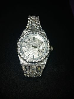 ICED OUT WATCH FOR JUST $100 🔥