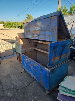 Knaack box