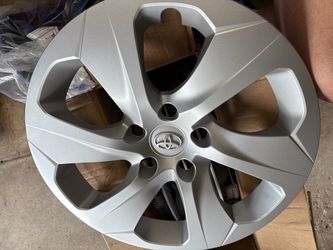 Original OEM hubcaps for 2025 Toyota RAV4 AWD
