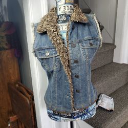 DENIM FAUX FUR LINED VEST!