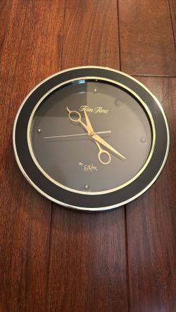 Vtg Salon Scissor Wall Clock