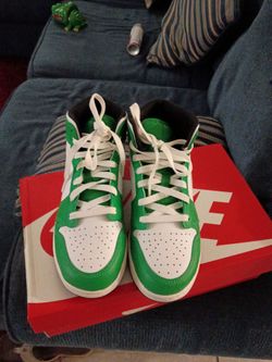 Tenis
