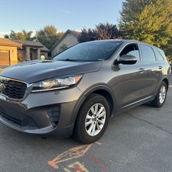 Kia 2019 124k Miles 