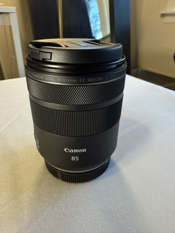 Canon - RF85mm F2 Macro IS STM Medium Telephoto Lens for EOS R-Series Cameras - 