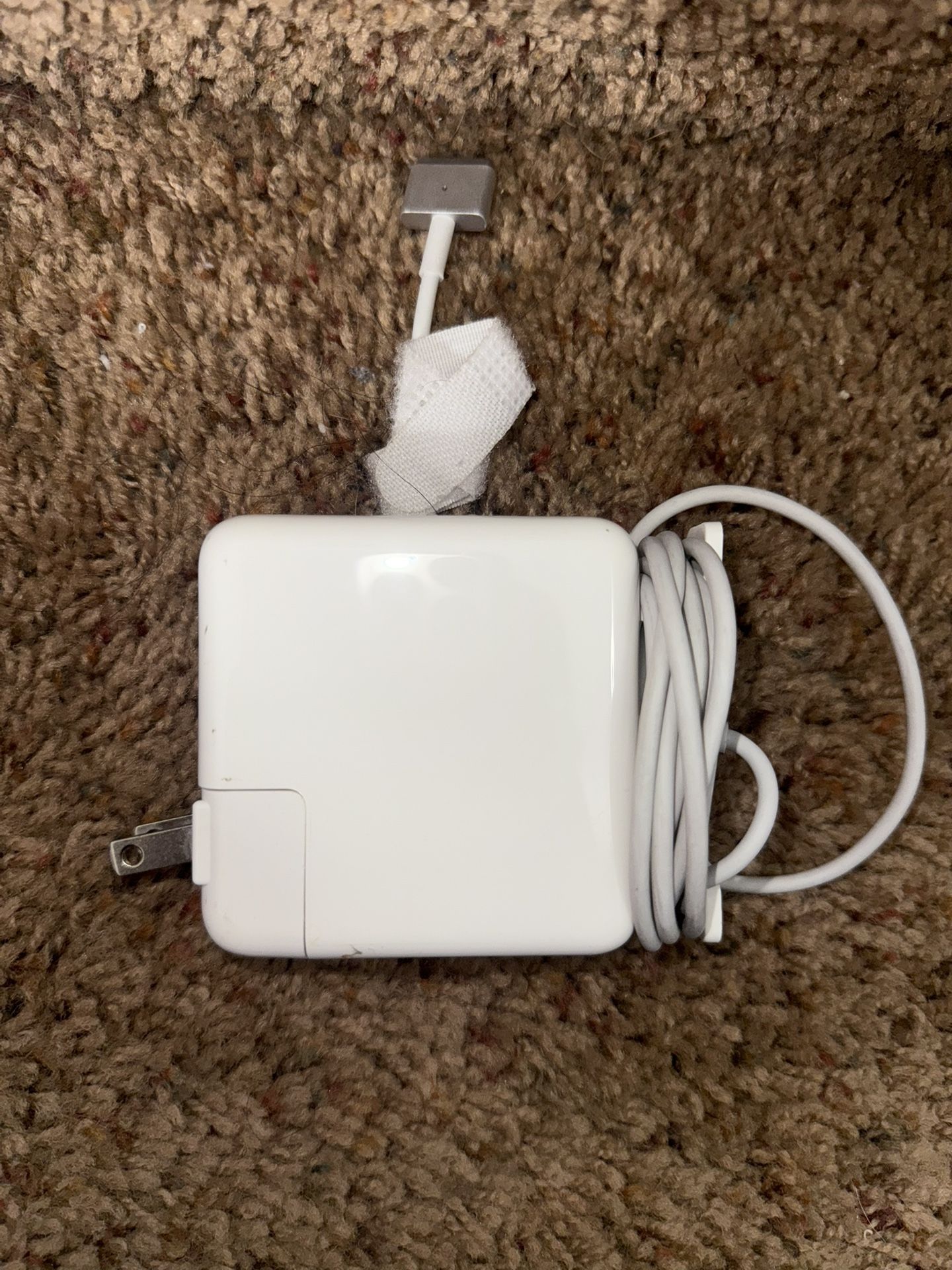 MacBook AC Adapter