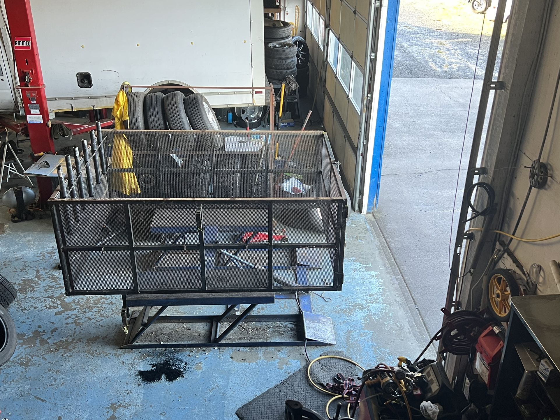 Bed Cage For Ford F250 (68)->wide By(99)->long