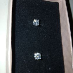 Moissanite Earring