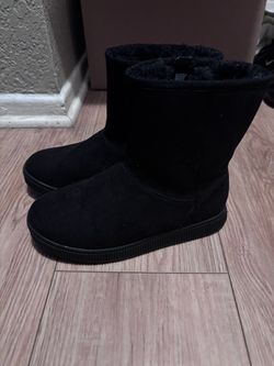 Girls boots