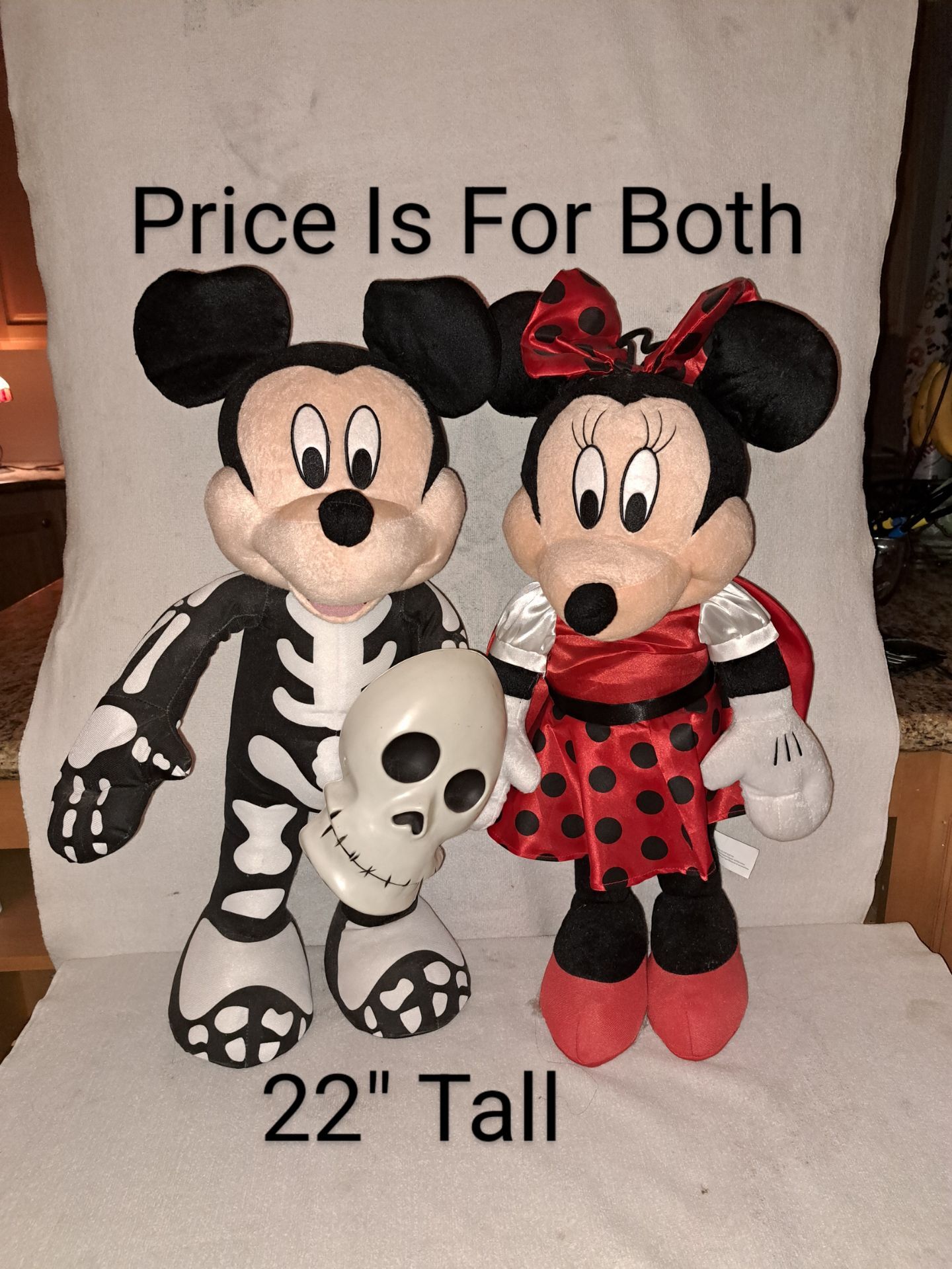 Vintage Mickey And Minnie Mouse Halloween Door Greeters In Excellent New Condition (Is Taller & Heavier than Today's Door Greeters)