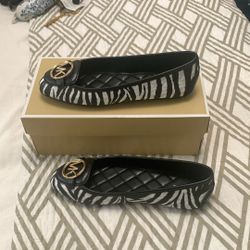 Woman Shoes  Size 6.5