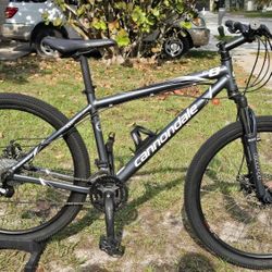 Cannondale F8 Mountain Bike 