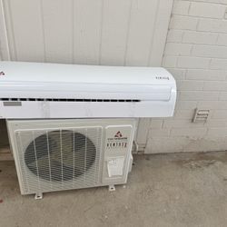 Mini Split 24k  Mirage 18 Seer Air conditioner/Heater