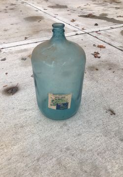 Vintage Glass Sparkling Spring 5 gallon jug