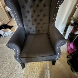 Living Room Chairs (2)