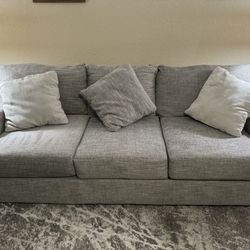 Huge Sofa & Loveseat!