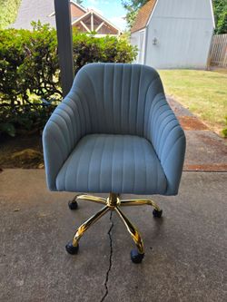 Etta Avenue Adan Modern Blue Velvet dining Chairs set of 4