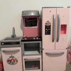 play kitchen 