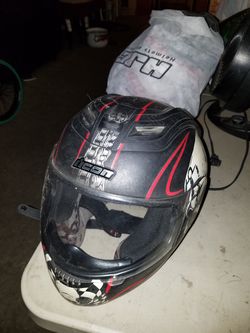 Motorcycle helmet