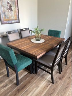 Dining Set w/chairs - pickup today