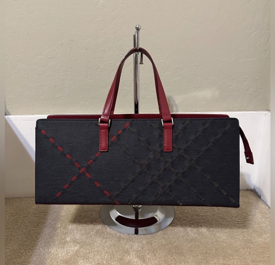 Burberry London Handbag “authentic”