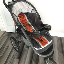 JOGGING STROLLER 