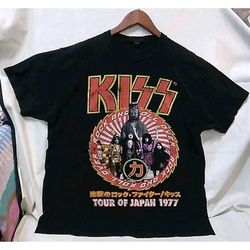 KISS Rock and Roll Over Japan Tour 1977 Graphic T-Shirt X-Large Concert Tee
