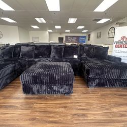 Modern Black Sectional & Ottoman & USB Ports 
