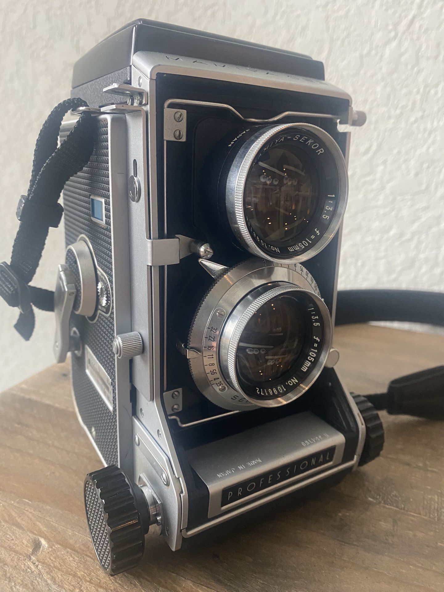 Mamiya C33 Medium Format TLR Film Camera