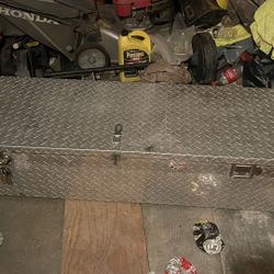 Crossover Truck Tool Box