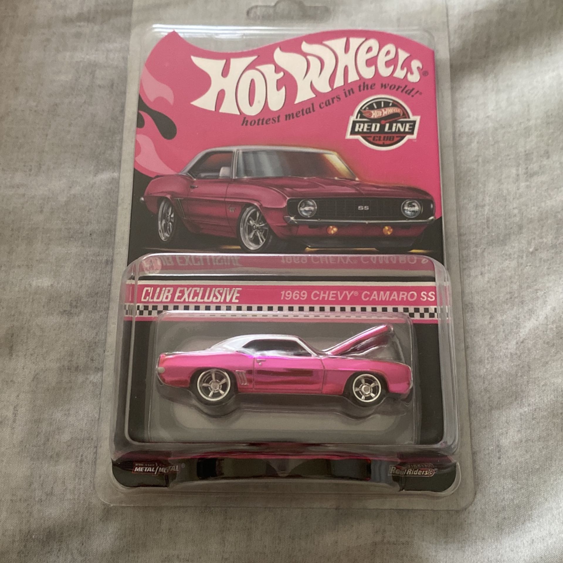 Hot Wheels Chevy Camaro Ss 1969 Pink RLC