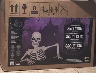 Giant Ground Breaking Skeleton with LCD Eyes