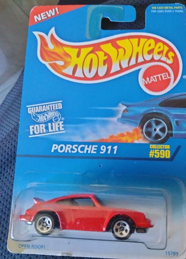 1996 Hot Wheels Porsche 911
#590