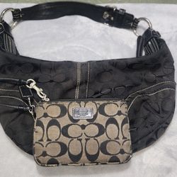 Vintage Coach Hobo With Wrislet