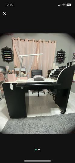 Manicure Desk