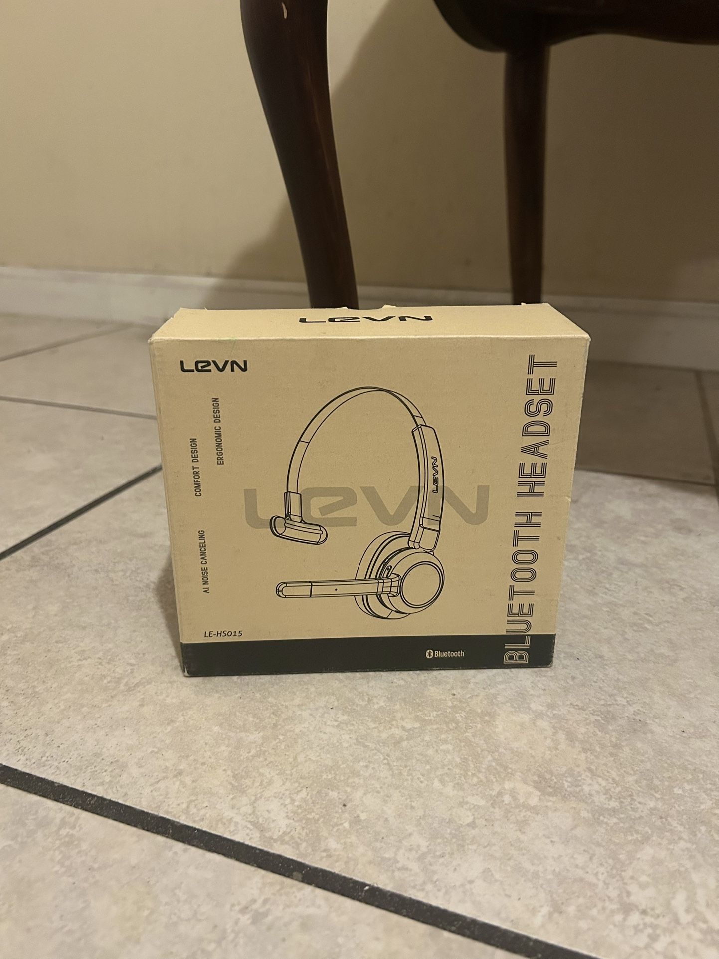Wireless Headset with Boom Mic – Perfect for Office or Truckers