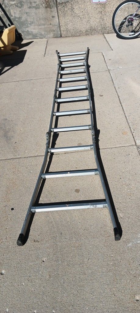 12 Ft Ladder 