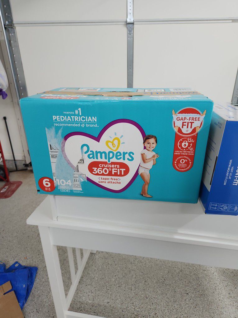Diapers 104 Pampers Cruisers Size 6