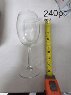 Long stem water glasses and champagne glasses