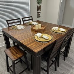Expandable Solid Wood Dining Set